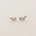 Minimalist s925 silver stud earring with three curved cubic zirconia gemstones - 925 Silver / White Gold