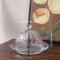 Grand plat à collation en verre nervuré avec dôme pour présentation de desserts - Grandes Nervures Grand