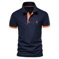 Polo de piqué azul marino para hombre con bordado de ciervo naranja y cuello contrastado - S / Tops / Azul Marino y Naranja