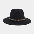 Detalle de sombrero fedora de fieltro negro con una banda decorativa étnica de cuentas - M (56-58cm) / Estilo de Cuentas de Tres Colores Azul Blanco Marrón