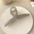 Translucent grey resin hair claw clip in a sleek twisted design for thick hair - Jelly Gray-15cm (Extended)