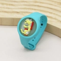 Bracelet lumineux en silicone bleu clair pour enfants avec charme de dinosaure jaune - Dinosaure Bleu Clair