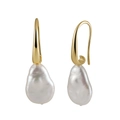 Boucles d'oreilles dorées élégantes avec perles baroques blanches sur fond blanc pur - Perle 12mm (3.73g)