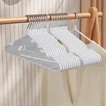 Weiße rutschfeste Kleiderbügel ohne Schulterecken aus massivem Stahl für Kleidung - 55g Verdickter Getauchter Stil / Cremeweiß