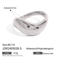 Polierter silberner Edelstahlring in Wellenform mit organischem, stromlinienförmigem Design - US 6 / Silber