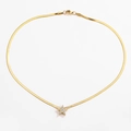 Vergoldete Halskette mit Sternanhänger und Zirkonia auf einer flachen Schlangenkette - Gold Stern