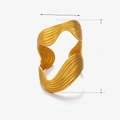 Anillo ondulado dorado de acero inoxidable con diámetro 1,7cm y altura 3cm - Diámetro de 1,7 cm / Dorado