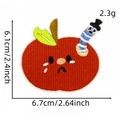Écusson brodé pomme rouge avec ver mignon en haut-de-forme, taille 6,1x6,7 cm - 4#