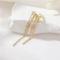Eleganter goldener U-Ohrklemme mit lila Zirkonia und hängenden Quastenketten - 14K Gold Lila Quaste Ohrklemme (H-12040)