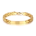 Detalle de pulsera de cadena bizantina dorada con placa de identidad pulida y cierre de langosta - Dorado