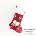 Calcetín navideño con muñeco de nieve y detalle de cuadros para decorar regalos - Estilo 6 (Muñeco de nieve rojo a cuadros) / 48cm x 28cm