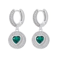 Détail de boucles d'oreilles en argent avec pierre verte en cœur et pavé de zircones - Platine/Cercle Blanc Cœur Vert