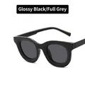 Occhiali da sole rotondi oversize con montatura nero lucido e lenti grigie piene - Cerniera in Metallo / Nero Lucido / Grigio
