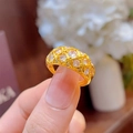 Vergoldeter Gitterring mit Zirkonia-Steinen im edlen Vintage-Hofstil für Damen - Gesteppter Offener Ring / Gold