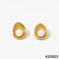 Elegantes pendientes de botón ovalados con textura dorada y perla blanca, modelo KD3521 - Forma Ovalada Dorada (KD3521)