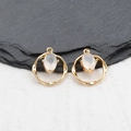 Coppia di ciondoli intrecciati placcati oro 18k con pietre opali bianco latte per gioielli - Bianco