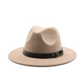 Détail d'un chapeau fedora en laine camel avec large bord, sangle en cuir et boucle en bronze - M(56-58cm) / Gris Violet Clair