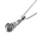 Détail d'un pendentif micro argenté avec texture grillagée sur une chaîne en acier - Acier (Avec Chaîne Torsadée)