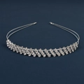 Corona da sposa in argento scintillante con strass trasparenti su sfondo blu scuro - Stile Strass a Rombi Intrecciati (DFK-1008银色)