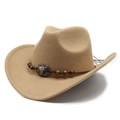 Dettaglio del cappello da cowboy color cammello con perline di legno e teschio di toro - M (56-58cm) / Cammello