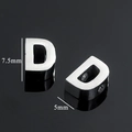 Colgantes de letra D en acero inoxidable plateado pulido de 7,5 mm por 5 mm - Plata-Letra D