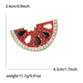 Gouden watermeloen broche met rode en heldere kristallen, 4,3cm breed en 2,4cm hoog - Rood