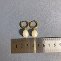 Boucles d'oreilles créoles en acier plaqué or 18k avec pendentifs en perles naturelles - 2.5*10 Perle Unique