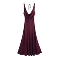 Elegante abito sottoveste in raso rosso intenso con scollo a cappuccio e lacci - XS / Rosso Scuro