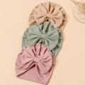 Set di 3 turbanti per neonati con grandi fiocchi in maglia nei colori beige e rosa - Beige/Verde Salvia/Rosa Loto