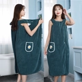 Dark green waffle weave wearable bath towel wrap with a daisy embroidered pocket - 130x100cm (Under 70kg) / Olive Green