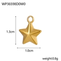 Détail du pendentif en forme d'étoile dorée, dimensions 1,3 cm de haut et 1,0 cm - WP36598D0W0