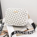 Sac bandoulière blanc à motifs géométriques avec large sangle contrastée logo - Blanc