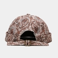 Detail der Vintage Paisley Docker-Mütze mit Canvas-Textur und verstellbarer Bronzeschnalle - M (56-58cm) / Beige