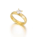 Gold hammered ring with a round clear zircon stone in a classic four-prong setting - US 6 / Gold