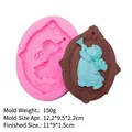 Stampo in silicone rosa per dolci con angelo in rilievo e cornice barocca - Stile 1 (Angelo con Tromba) / Rosa