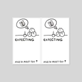Dettaglio di adesivi rettangolari con i testi 'EXPECTING' e 'NICE TO MEET YOU' - Stile 1-EXPECTING