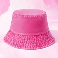 Dettaglio del cappello pescatore rosa lavato con trama in tela stile vintage - M (56-58cm) / Rosa Rosso Lavato