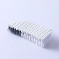 Brosse de nettoyage flexible blanche avec poils gris et poignée antidérapante de salle - Blanc