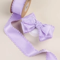 Ruban violet clair à bords volantés avec échantillon de nœud pour travaux manuels - 2,5 CM (10 Yards/Rouleau) / Violet Iris