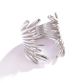 Moderne onregelmatige opengewerkte ring in gepolijst zilver voor een gedurfde modestijl - Open Ontwerp / Staalkleur