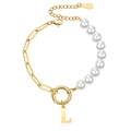 Golden paperclip chain and pearl bracelet with a letter L pendant and 18KGP stamp - Gold - Letter L
