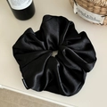 Oversized black satin scrunchie with fashion label for elegant women's hairstyles - Large 22cm / Temperament Black