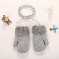 Muffole in maglia grigia per bambini con polsini in peluche e cordino di sicurezza - 1-4 anni / Grigio chiaro