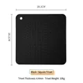Dessous de plat carré noir en silicone résistant à la chaleur, motif vague, 18,1 cm - Carré / Noir