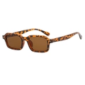 Retro square sunglasses with tortoiseshell leopard print frame and dark brown lenses - Tortoiseshell Frame Tea Lens