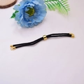 Detalle de pulsera de cordón Milán negro con cierre deslizante chapado en oro de 18K - Negro