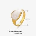 Anillo ajustable bañado en oro con incrustación ovalada de esmalte blanco y ondas - Estilo Ovalado Dorado (ZN407) / Dorado