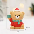 Figurine ours de Noël avec pull rouge et écharpe, décoration de table festive 8x5.5x3.5cm - Ours en pull