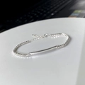 Poliertes silbernes Paararmband mit gebogener Stange und venezianischer Kette zum Gravieren - Silber