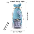 Gnomo in maglia blu con toppa a forma di osso e cartello Home Is Where The Dogs Are - Corpo in Plastica di Osso Blu / Blu